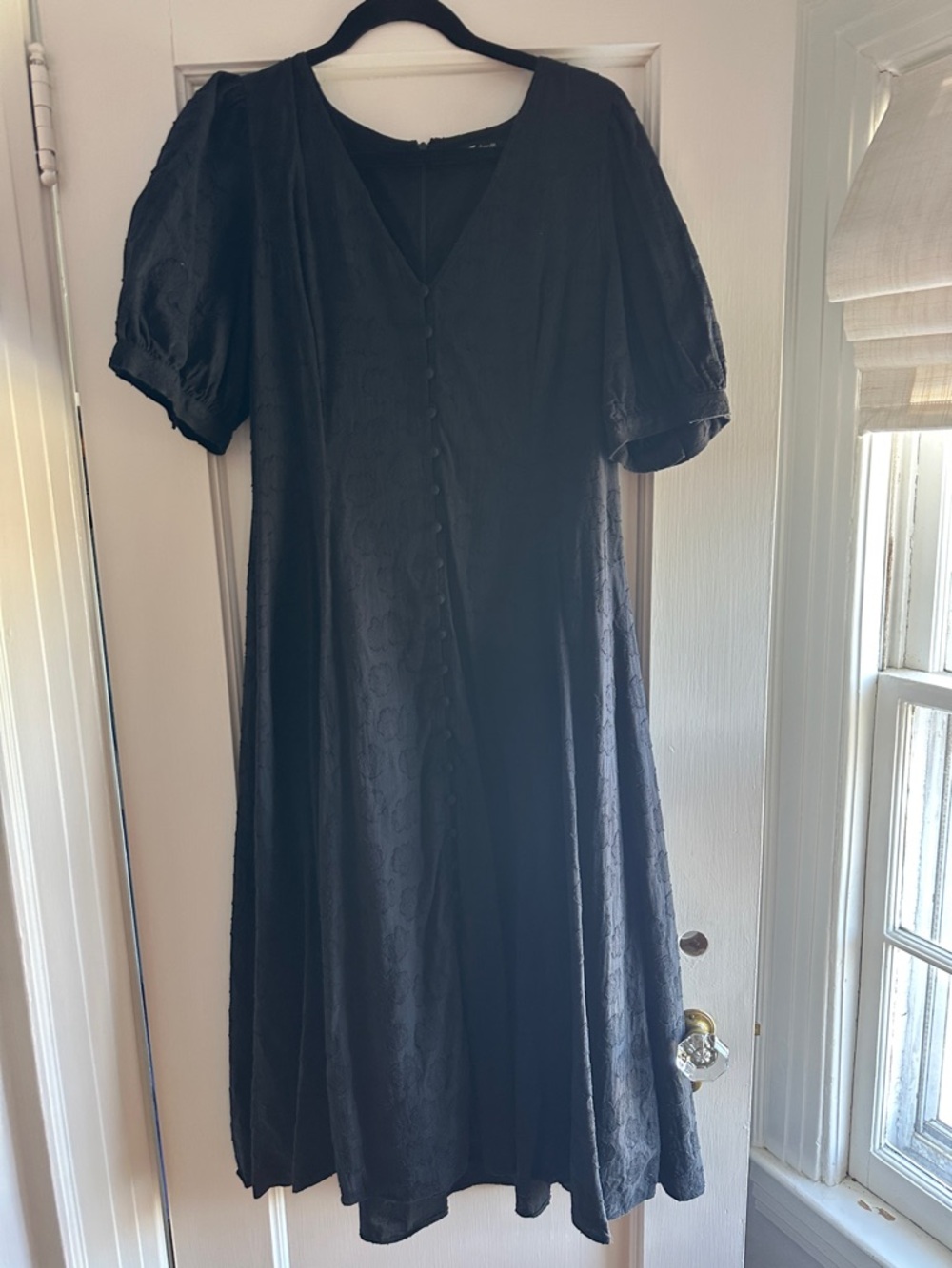Madewell Black V-Neck Button-Front Midi Dress with Puff Sleeves